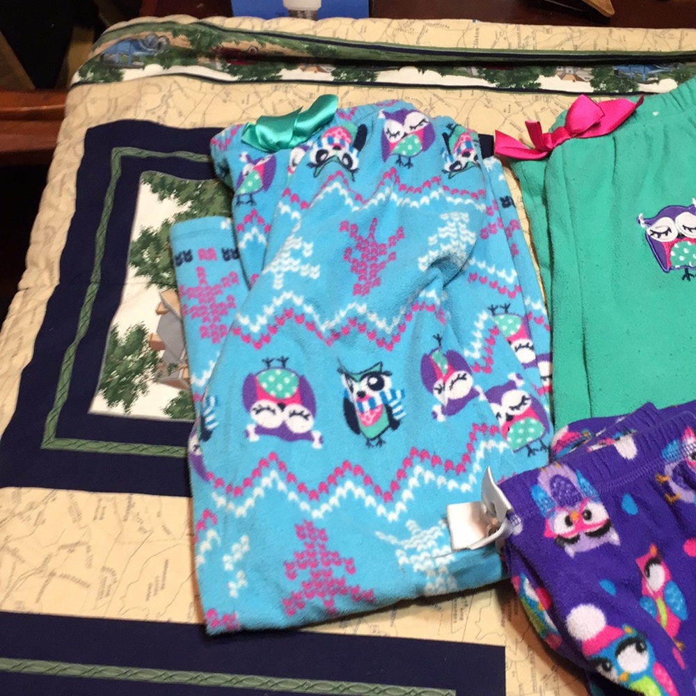 Lot 6 pajama bottoms